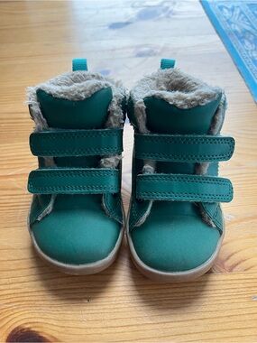 Ten Little Green Furry High Top 4.5
